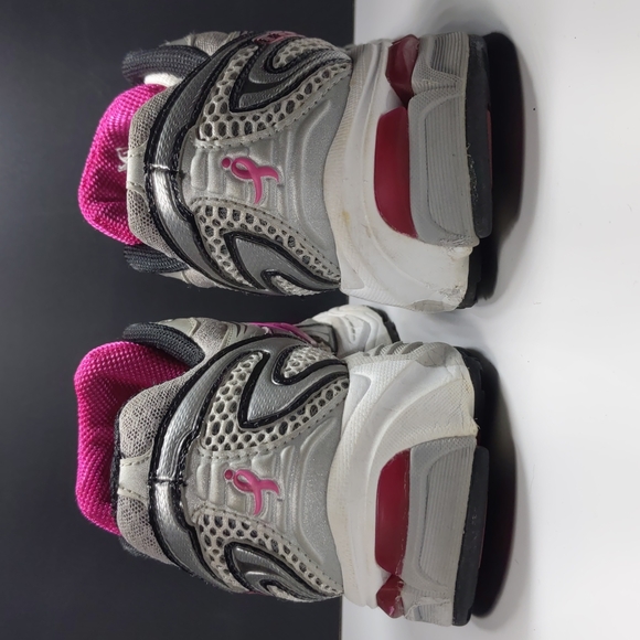 New balance running shoes - Picture 4 of 9